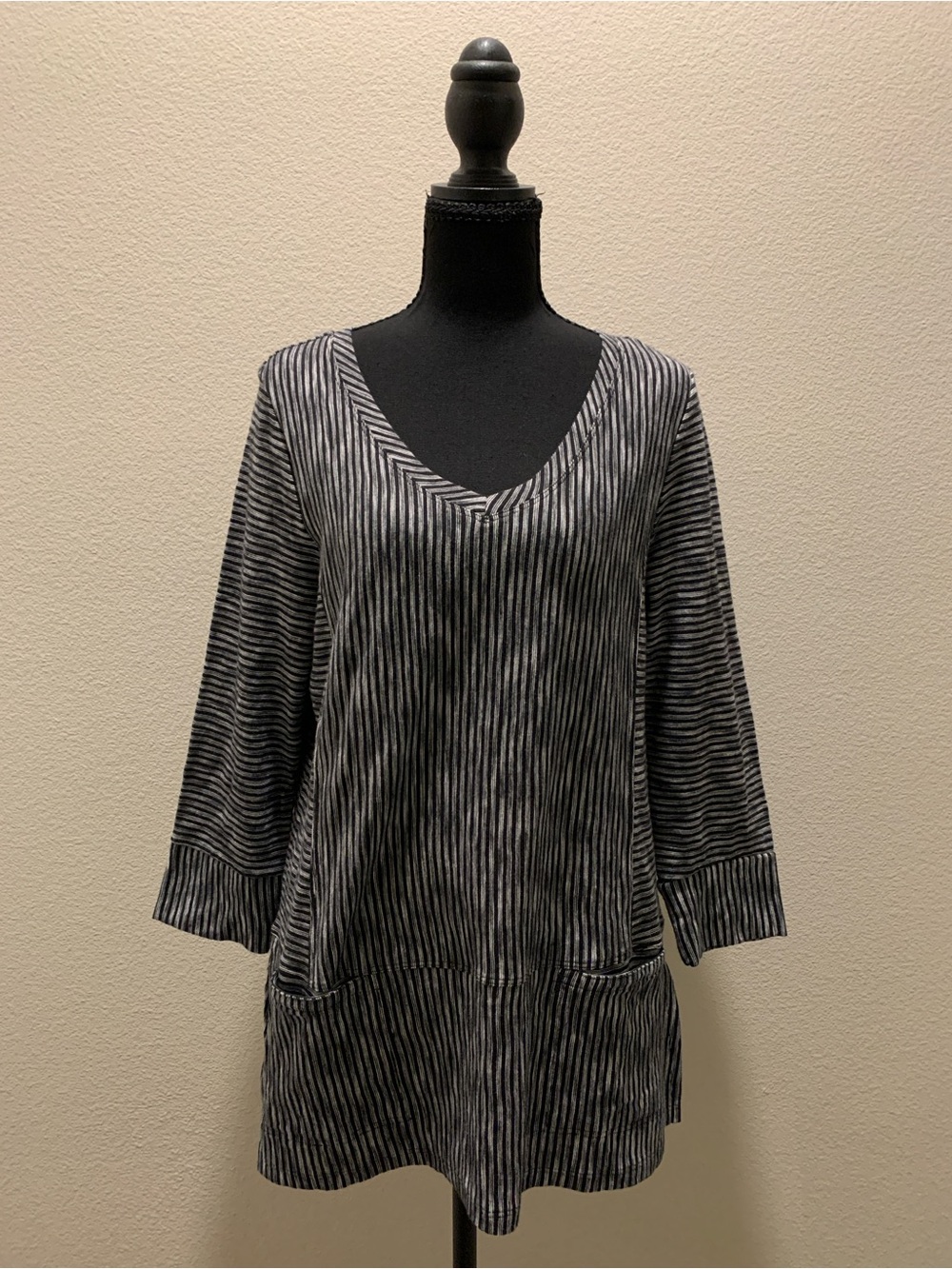 Habitat 100% Cotton Black & White Stripe V-Neck Tunic Top (Size S)